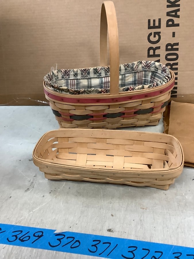 LONGABERGER signed baskets: LONGABERGER signed baskets
