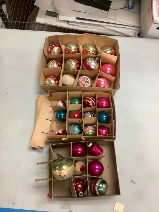 Vintage Mercury Glass Christmas Balls: Vintage Mercury Glass Christmas Balls