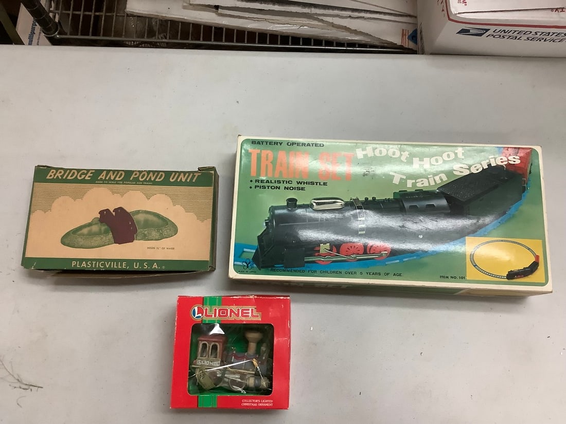 Lot of Vintage Toy Train Sets (1 of 1)