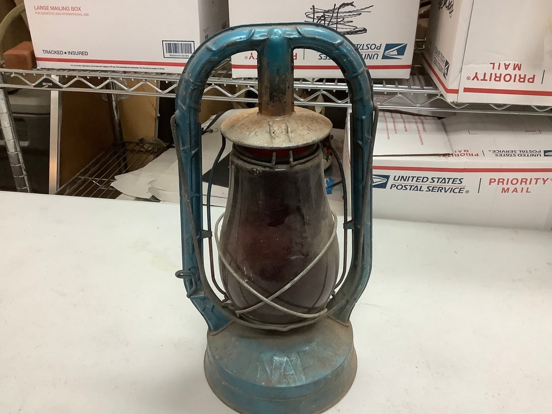 MONARCH barn lantern: MONARCH barn lantern