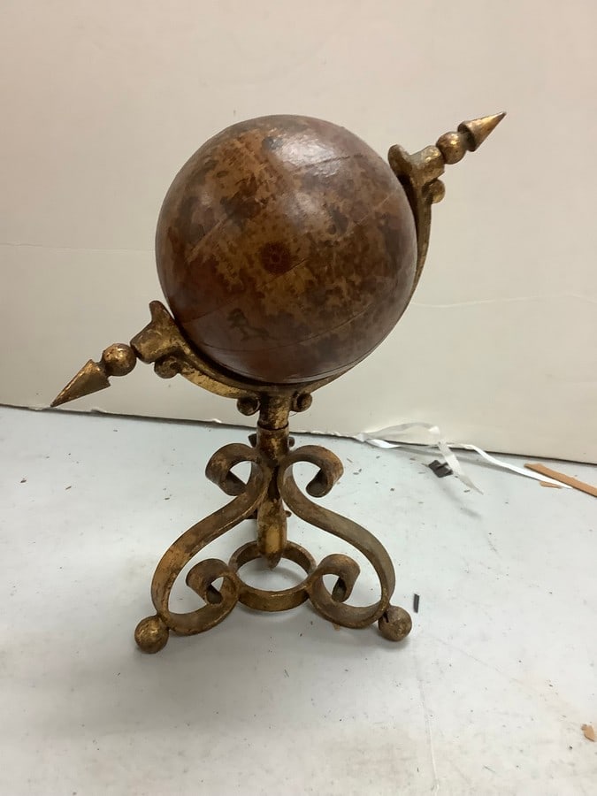 Wooden globe: Wooden globe