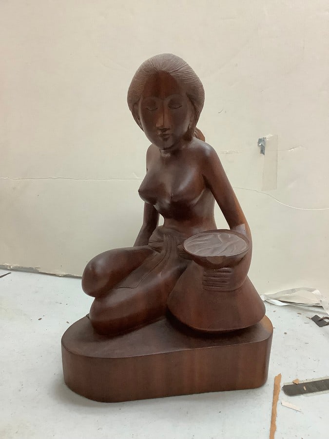 Wooden woman statue 9.5": Wooden woman statue 9.5"