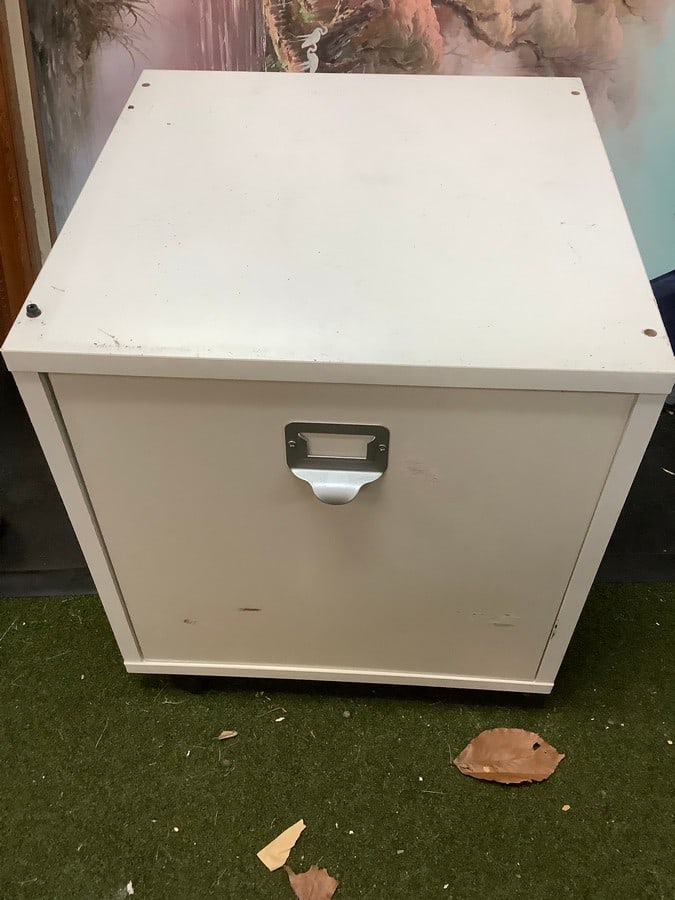 1 drawer storage cabinet on wheels 17x17x17" (1 of 1)