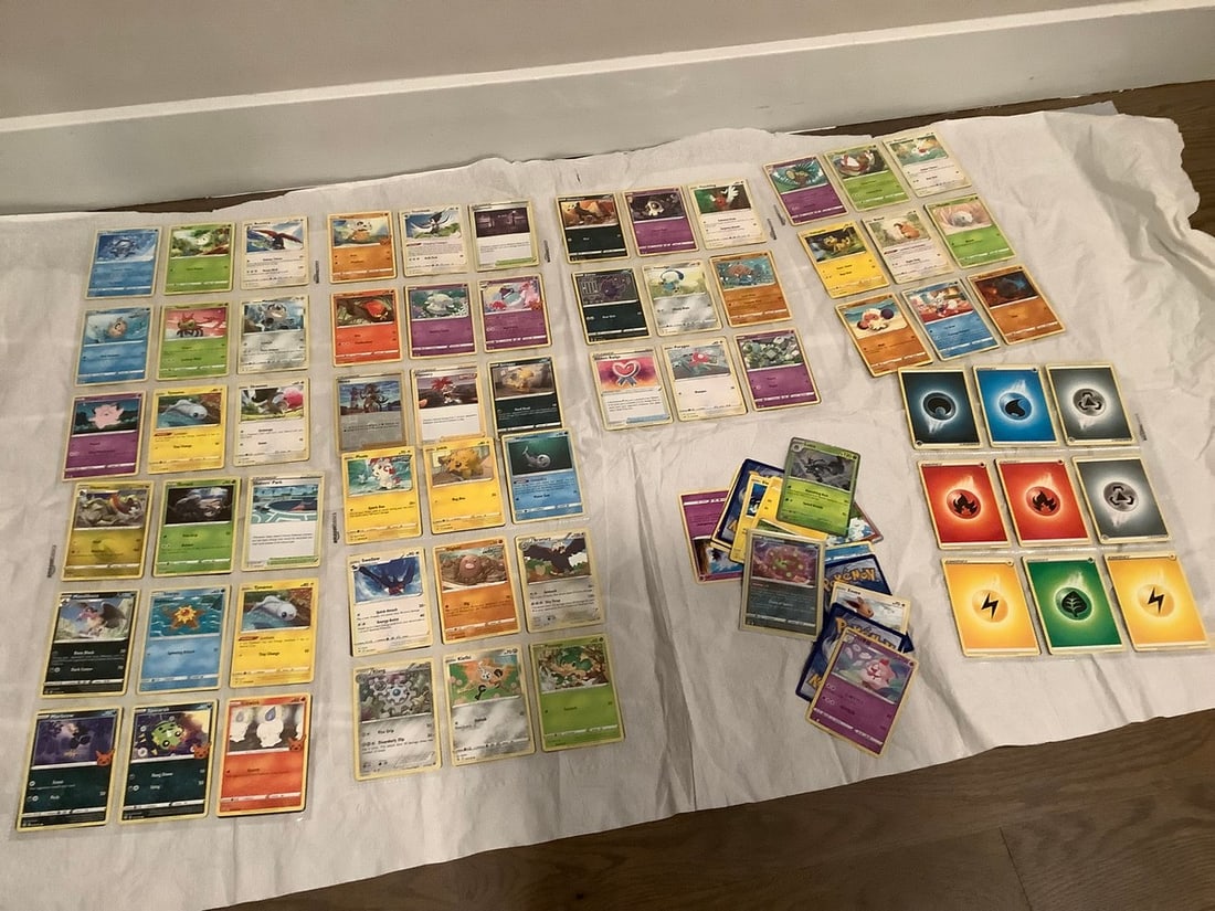Big lot of pokemon cards 2020-2023 eras double sided (1 of 1)