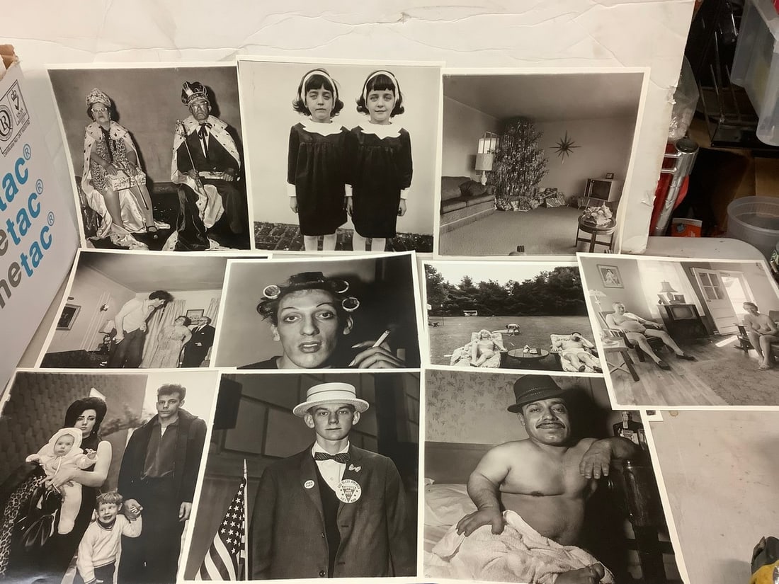Diane Arbus Lot of 10 photo prints: Diane Arbus Lot of 10 photo prints