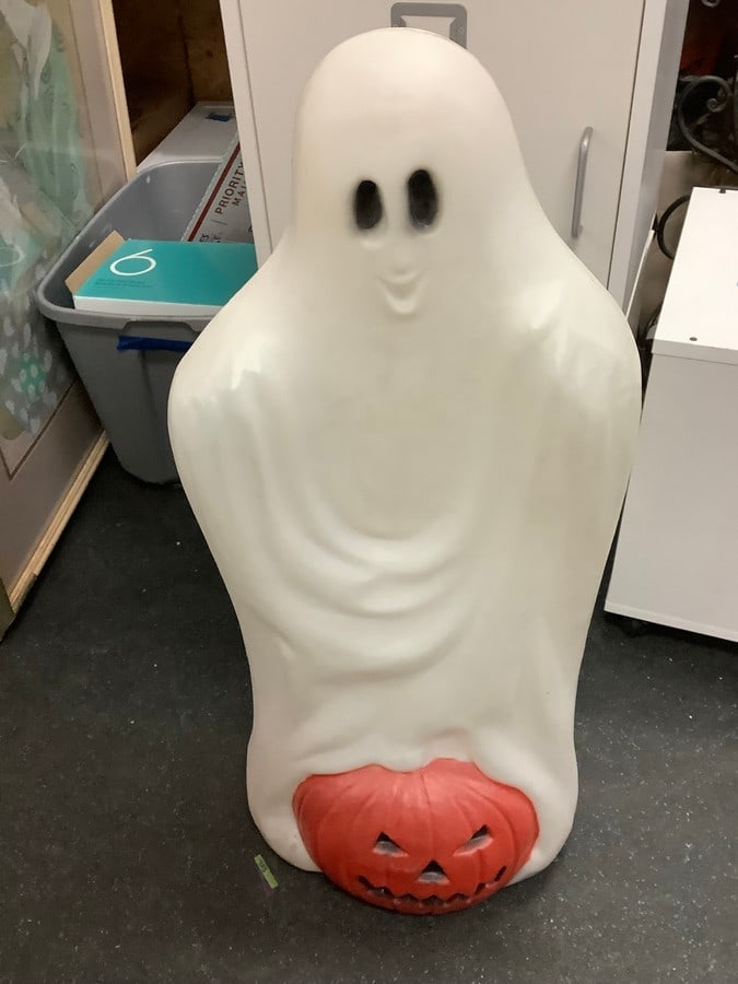 Vintage plastic ghost blow mold halloween decoration 33": Vintage plastic ghost blow mold halloween decoration 33"