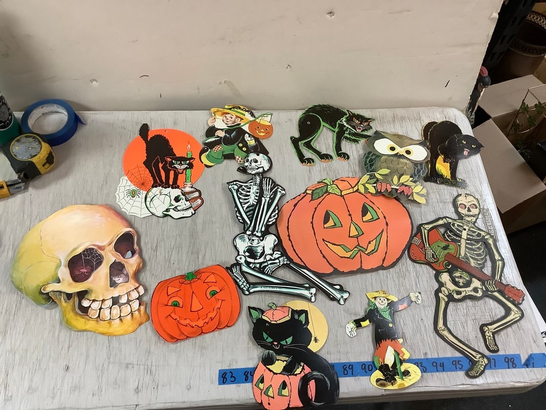 Vintage paper halloween decorations: Vintage paper halloween decorations