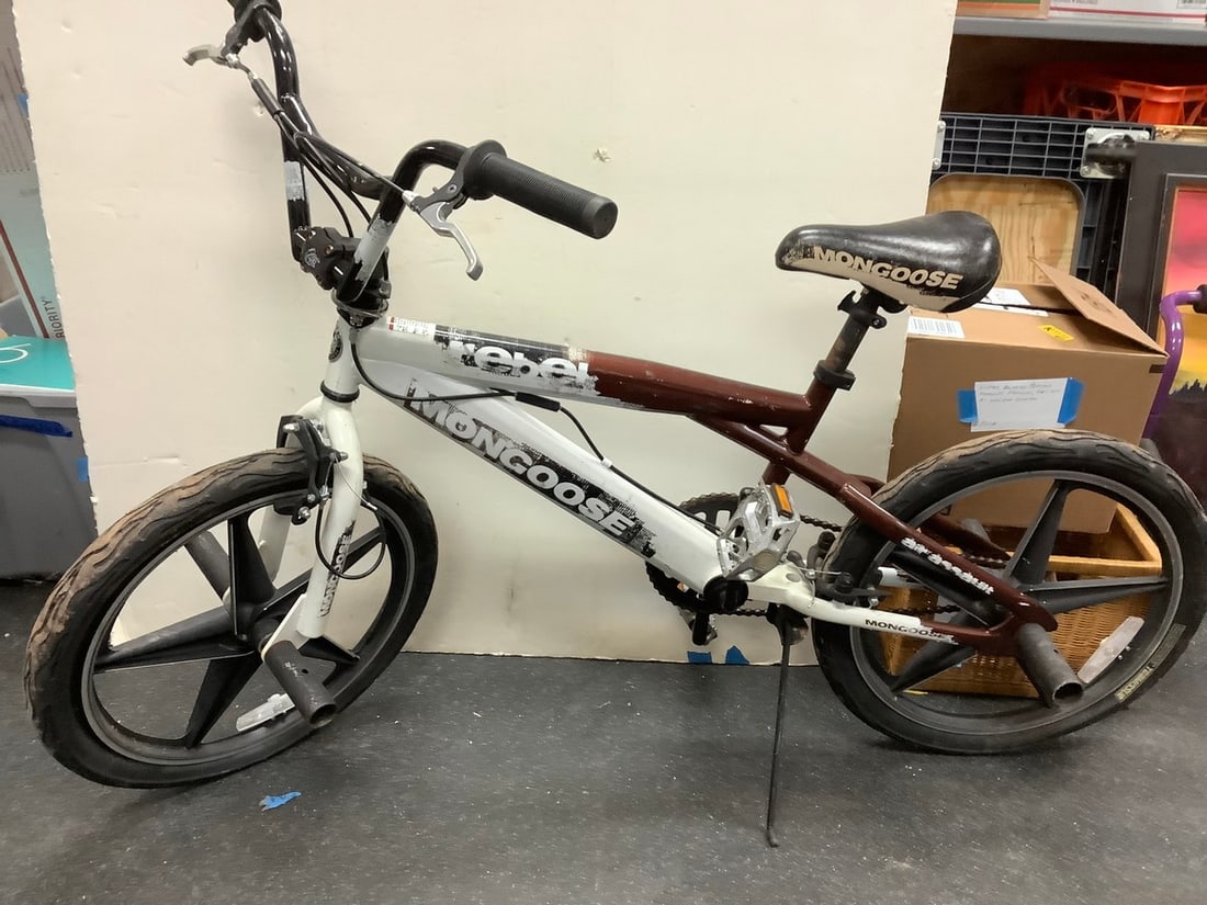 Golden eagle mongoose best sale bike