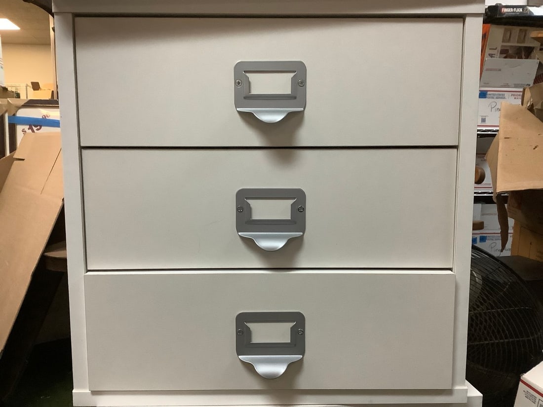 3 drawer file cabinet 17x17x17in. (1 of 1)