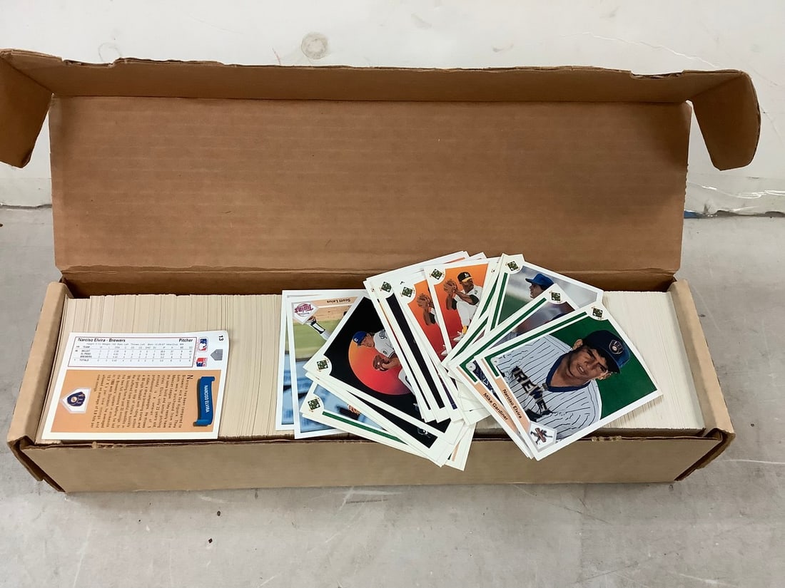 Lot of 1990s upper deck baseball cards (1 of 1)