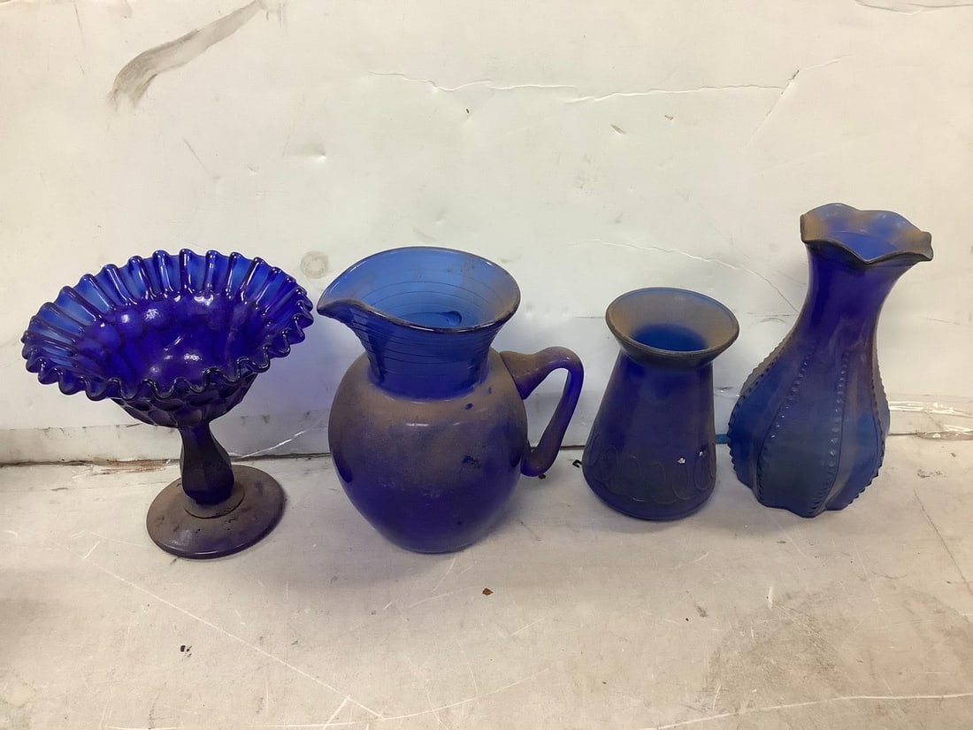 Lot of blue glass vases and more: Lot of blue glass vases and more