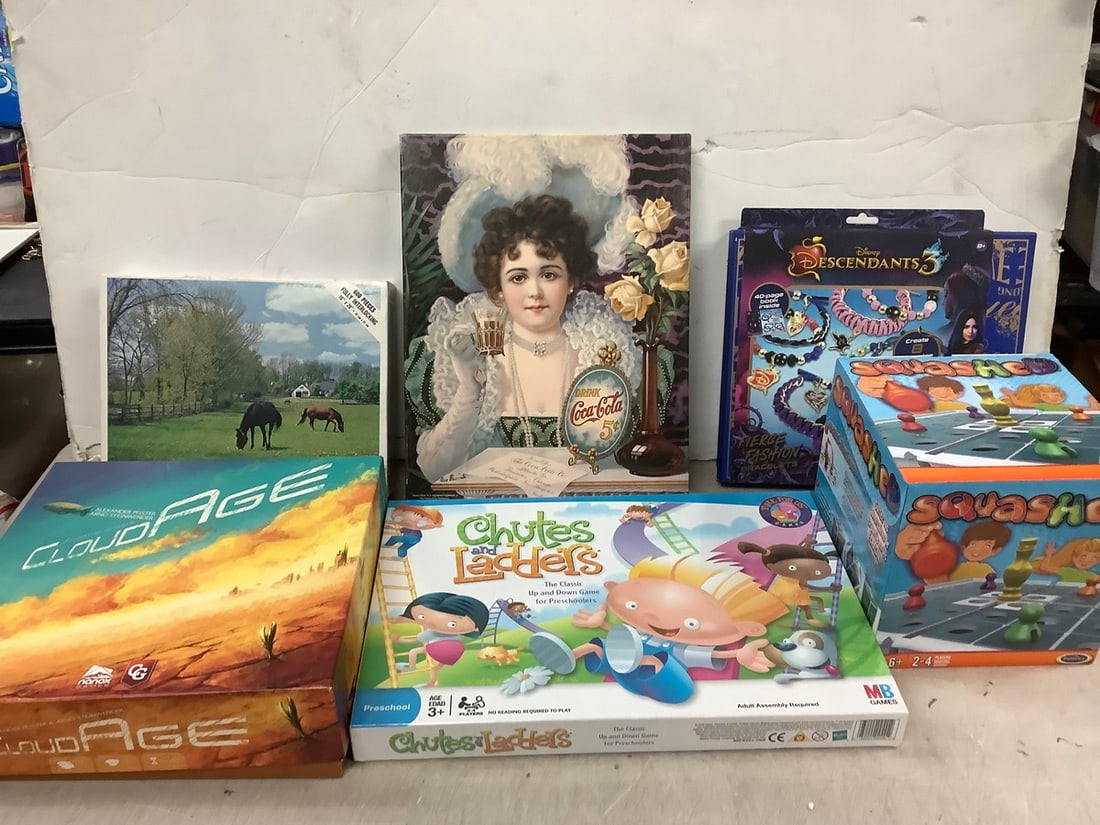 Lot of board games(Squashed, Chutes and Ladders, and more): Lot of board games(Squashed, Chutes and Ladders, and more)