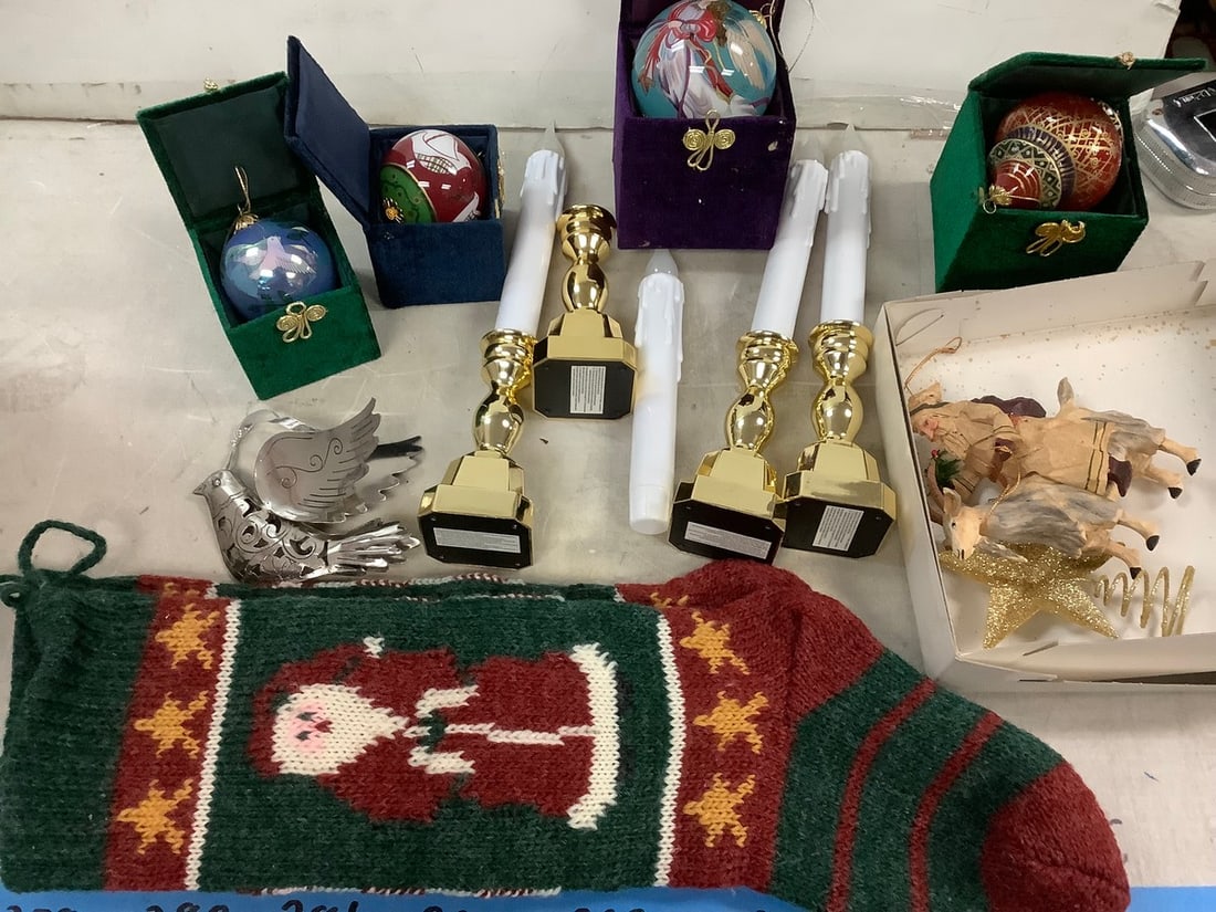 Li Bien Hand Painted Christmas Ornaments and More (1 of 1)