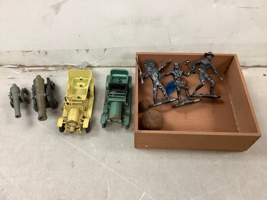 Lot of vintage cannons, black hawk, red cloud, bat masterson, and more (1 of 1)