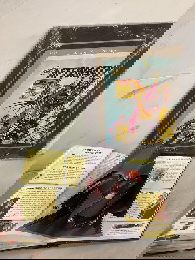 Lot of Star Wars pop-up book, Aftermath Poster (1 of 1)