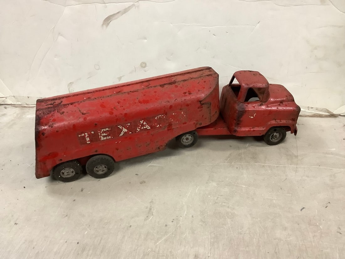 Buddy-L Texaco Truck 22.5" long (1 of 1)