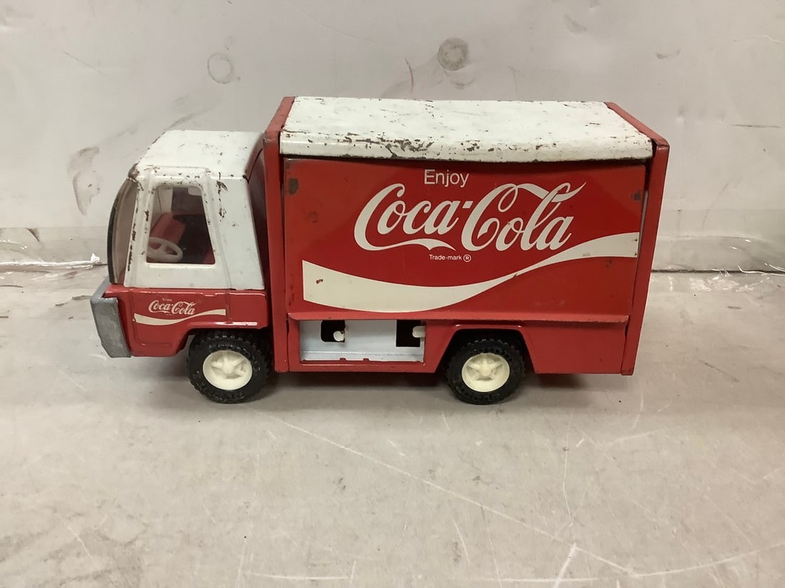 Lot of Vintage Buddy L Coca-Cola Truck: Lot of Vintage Buddy L Coca-Cola Truck