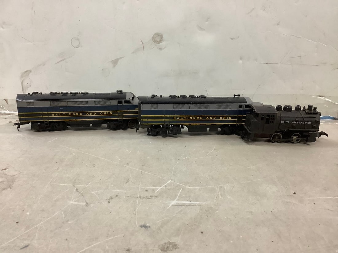 Lot of Vintage 1964 Baltimore and Ohio Trains: Lot of Vintage 1964 Baltimore and Ohio Trains