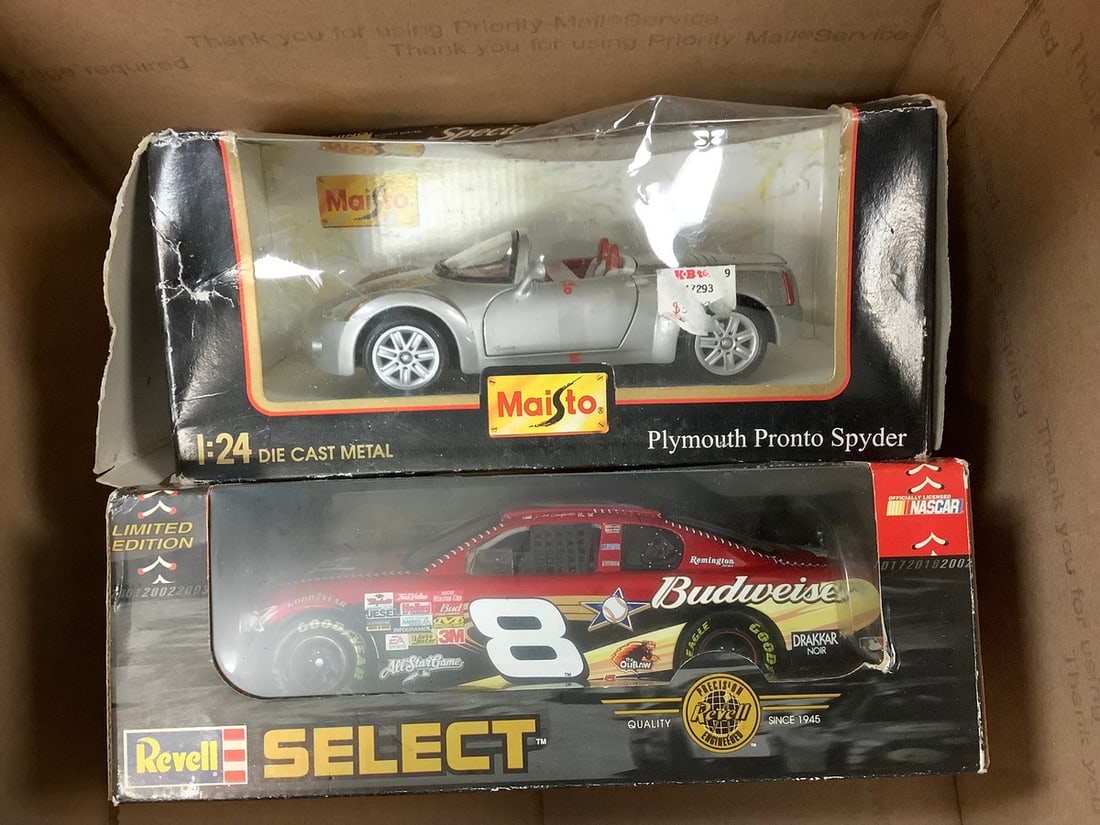 Diecast Maisto model and Revell Budweiser model: Diecast Maisto model and Revell Budweiser model