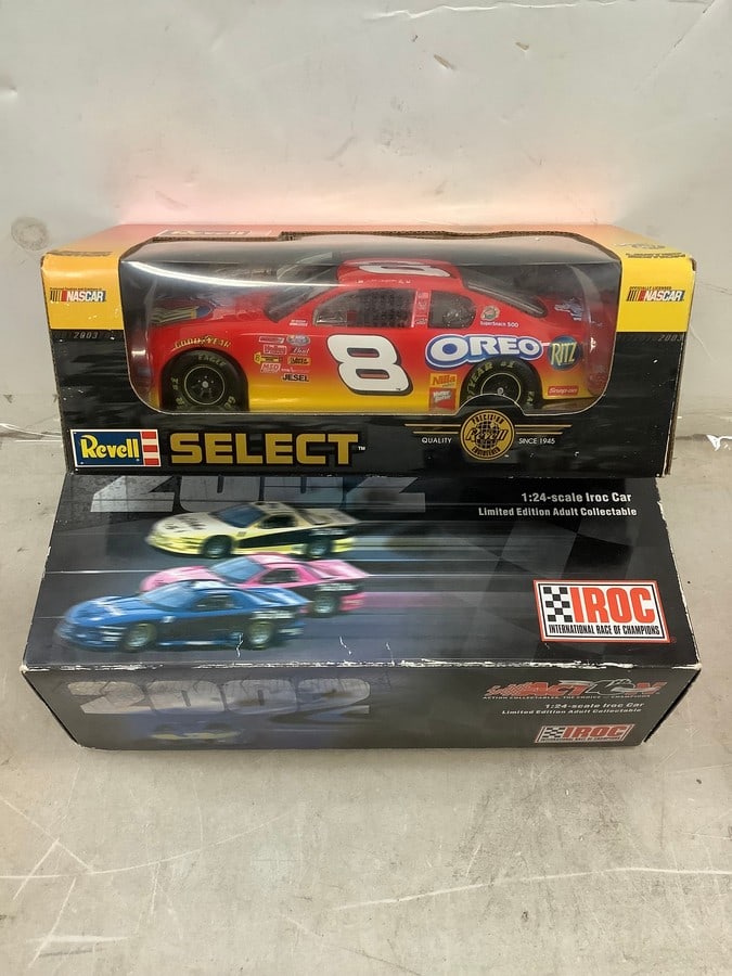 Dale Earnhardt Revell Select Monte Carlo and IROC limited edition adult collectable car 2002 (1 of 1)