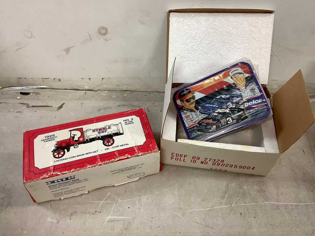Lot of 1925 kenworth tanker and collectible car model tin: Lot of 1925 kenworth tanker and collectible car model tin