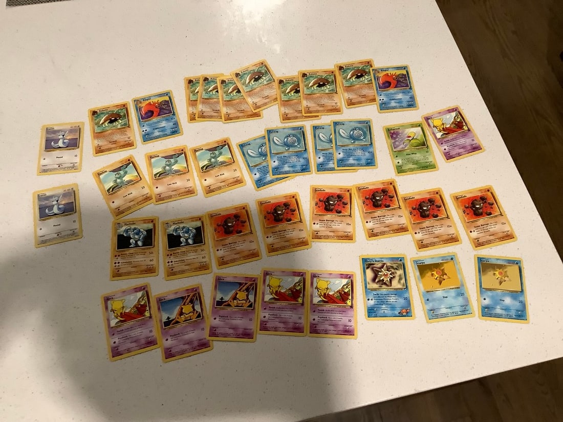 Big Lot of vintage wizards of the east coast pokemon cards 1999 base set, team rocket, fossil, gym: Big Lot of vintage wizards of the east coast pokemon cards 1999 base set, team rocket, fossil, gym heroes and more