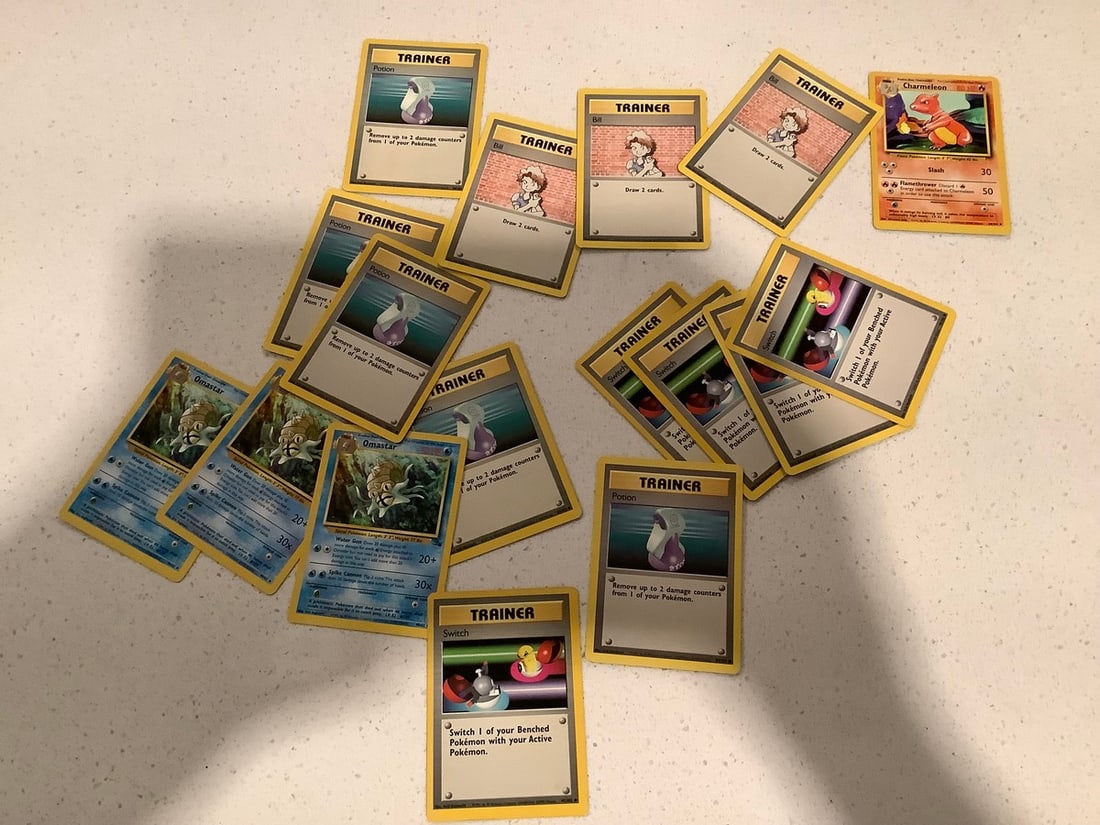 Lot of vintage wizards of the east coast pokemon cards 1999 base set and fossil: Lot of vintage wizards of the east coast pokemon cards 1999 base set and fossil