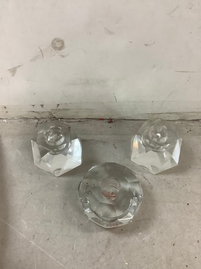Lot of glass candle holders: Lot of glass candle holders