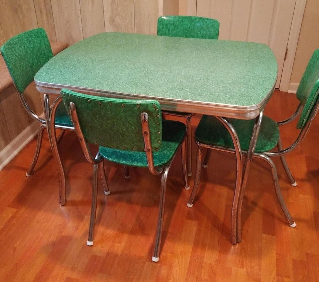 1950s Green MCM Table and 4 Chairs (1 of 1)