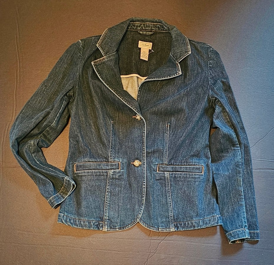 NWOT LL Bean Women's Fitted Denim Blazer 10 (1 of 2)