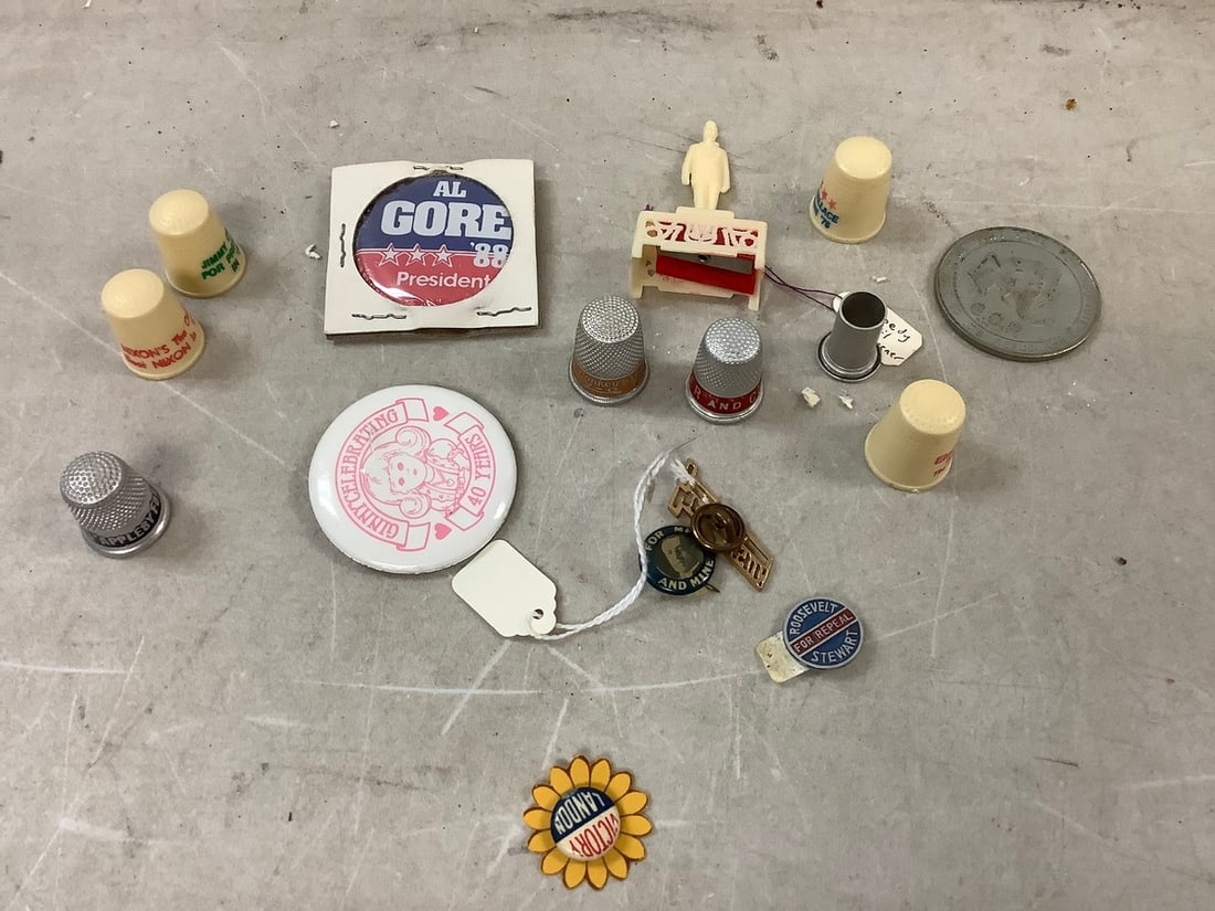 Lot of Vintage Political Thimbles/Pins: Lot of Vintage Political Thimbles/Pins