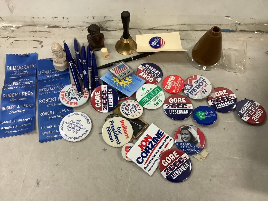 Lot of Vintage Political Thimbles/Pins, Pens and more: Lot of Vintage Political Thimbles/Pins, Pens and more