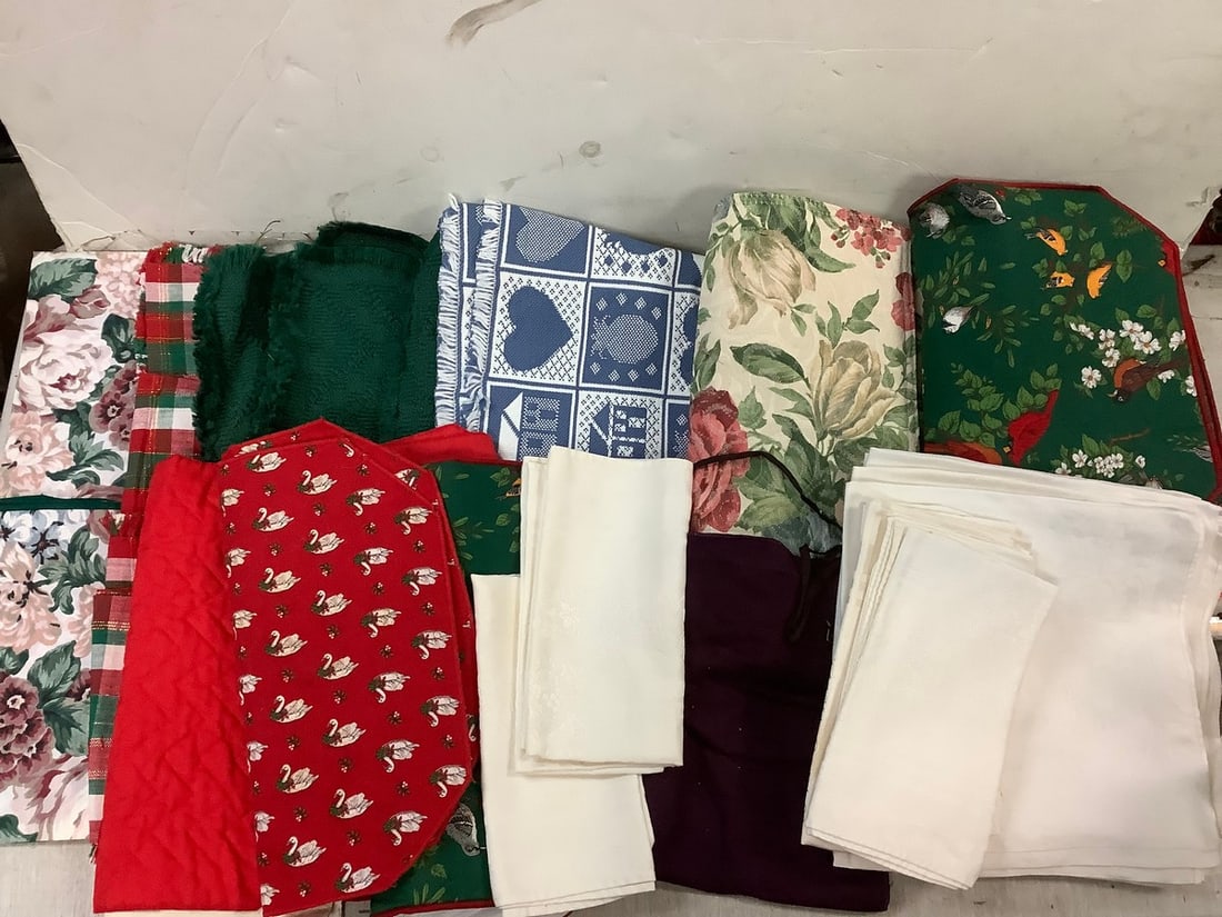 Lot of Decorative Placemats, Tablecloths and more (1 of 1)