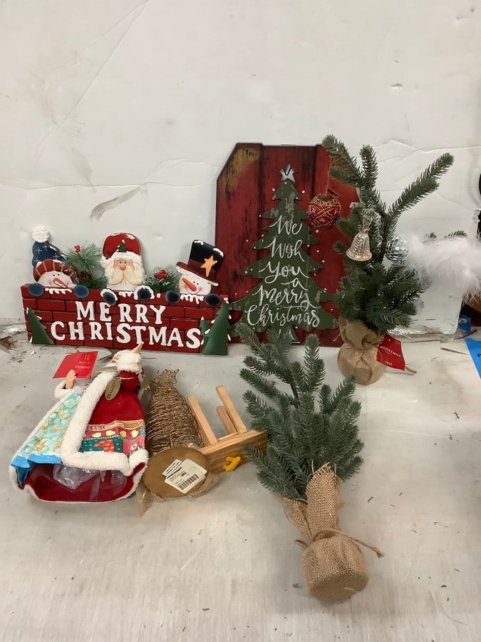 lot of various christmas decorations and more (1 of 1)
