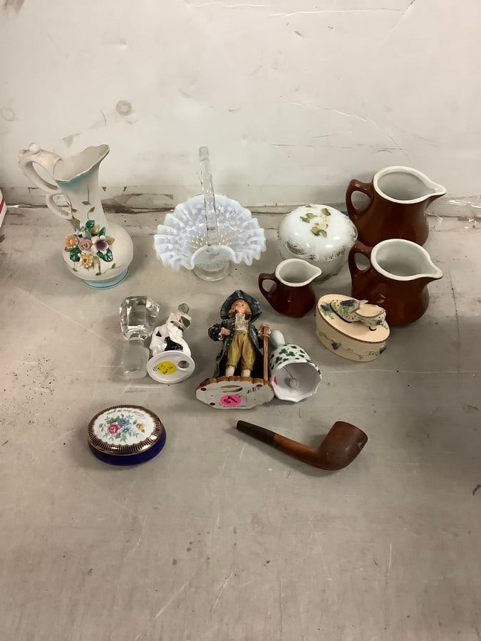 Hobbnail glass, early trinket boxes and more: Hobbnail glass, early trinket boxes and more