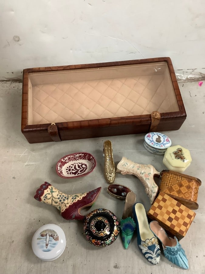 Lot of little ceramic dishes, decorative shoe trinkets, and more: Lot of little ceramic dishes, decorative shoe trinkets, and more