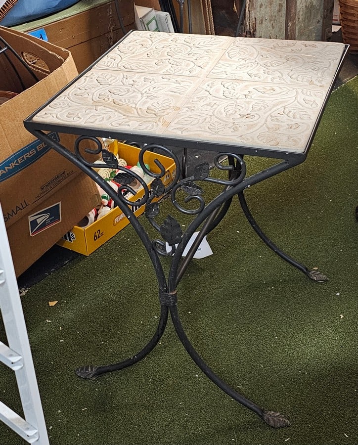 Longaberger Iron and Tiled Top Table 21x17x17": Iron and Tiled Top Table 21x17x17"