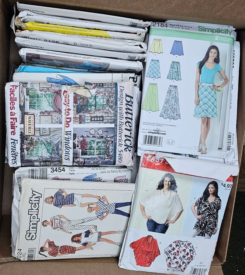 Sewing Patterns 165x16x6 box full approx 60 qty (1 of 1)