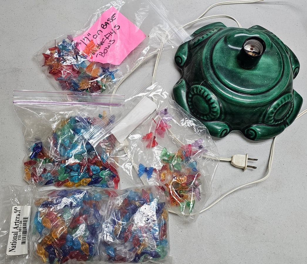 Vintage Ceramic Christmas Tree base and extra bulbs (1 of 3)