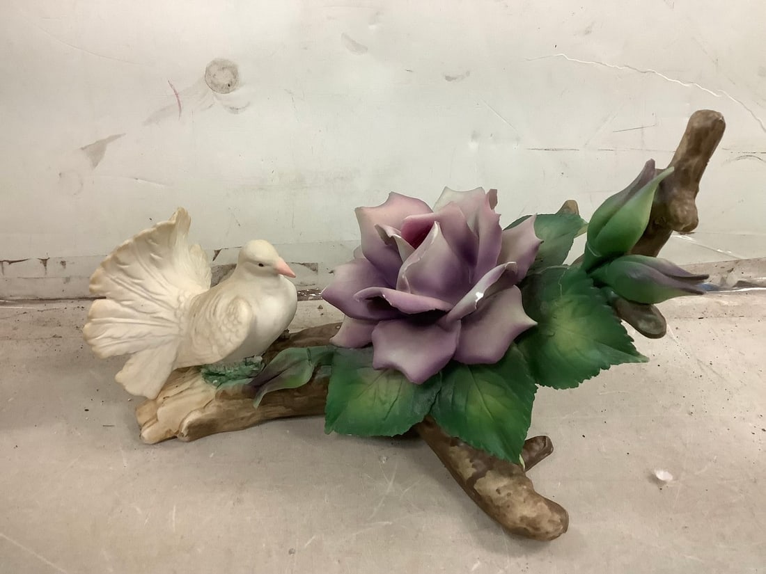 Capidemonte floral wall decor with swan 11in.long (1 of 1)