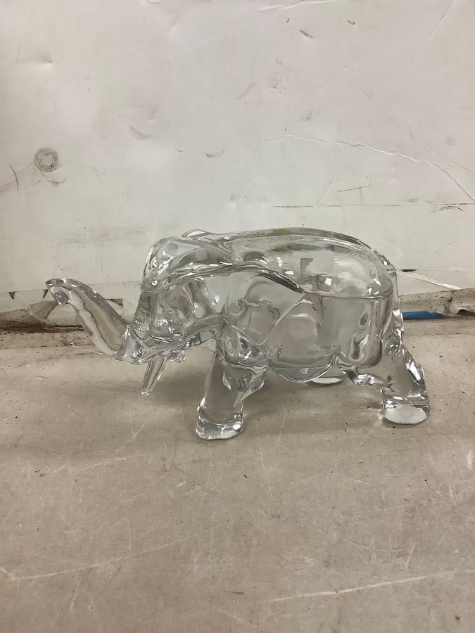 Glass elephant statue from Sweden: Glass elephant statue from Sweden