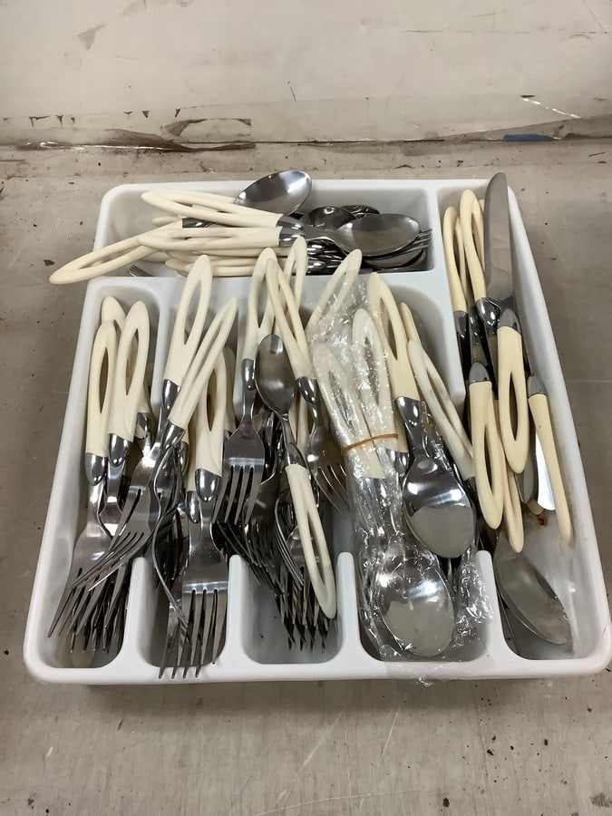 MCM utencils: MCM utencils