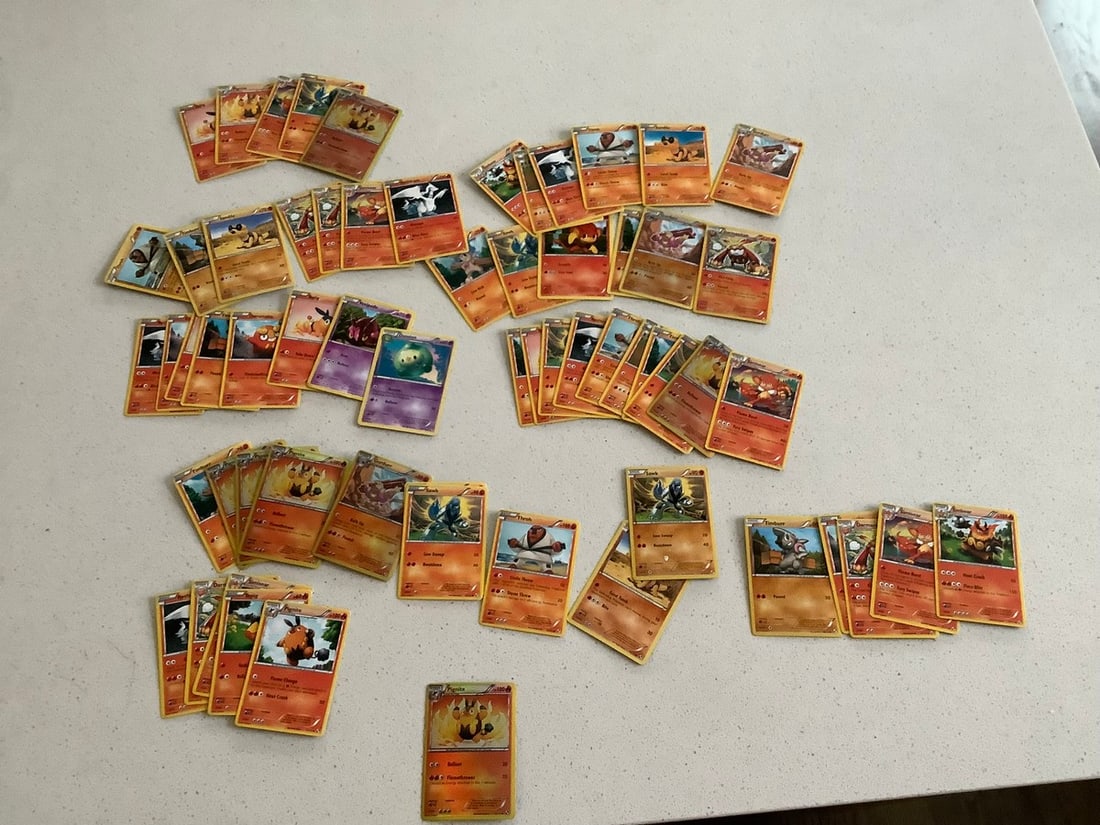 Big Lot of 2011 Retreat pokemon cards black and white era: Big Lot of 2011 Retreat pokemon cards black and white era