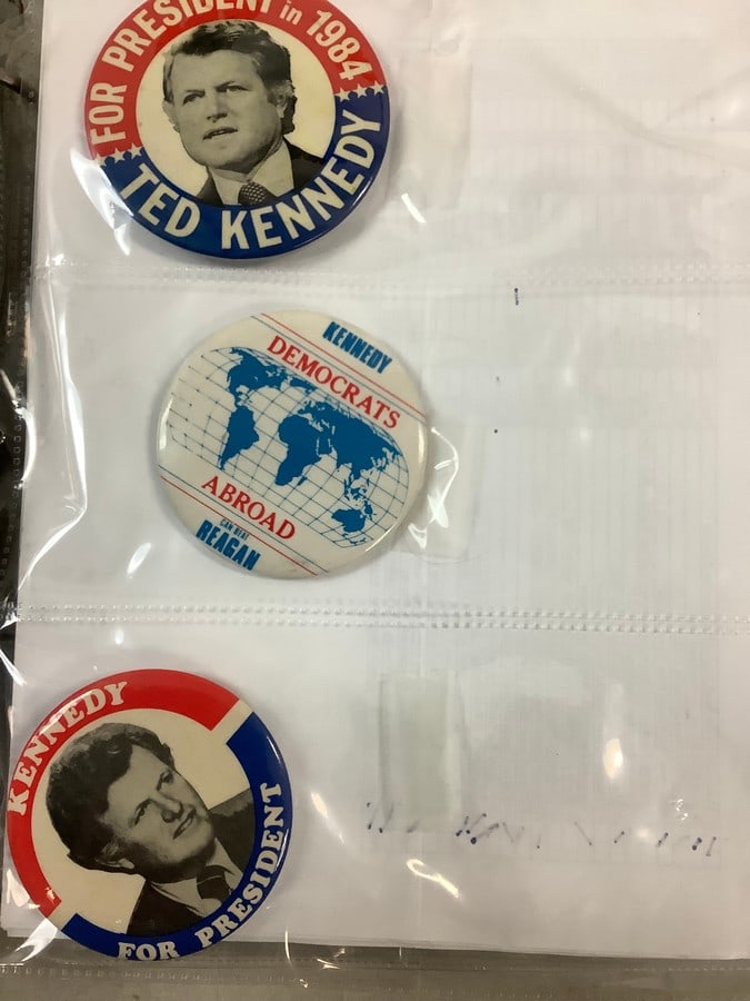 Lot of vintage Ted Kennedy pins 1984: Lot of vintage Ted Kennedy pins 1984
