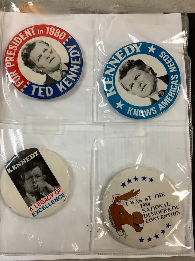 Lot of vintage Ted Kennedy pins 1984: Lot of vintage Ted Kennedy pins 1984