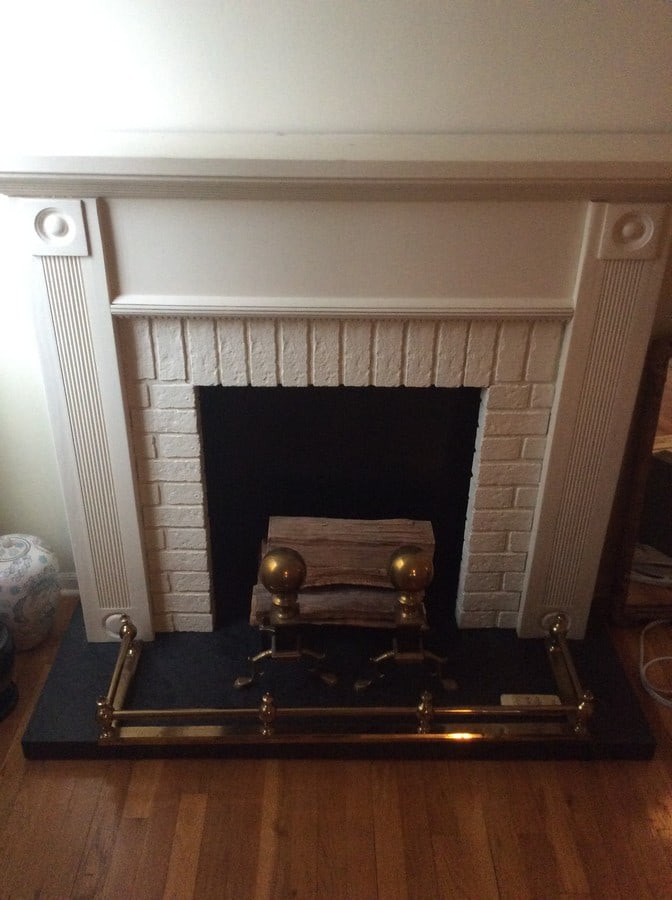 FAUX FIREPLACE MANTAL WITH BRASS FENDER AND ANDIRONS: FAUX FIREPLACE MANTAL WITH BRASS FENDER AND ANDIRONS