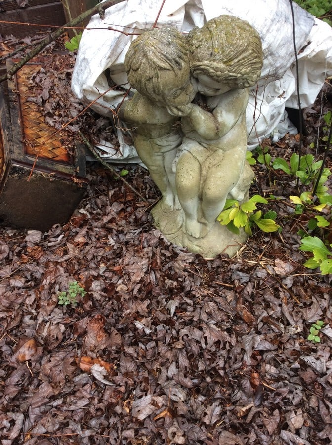 GARDEN STATUE - CONCRETE (1 of 1)