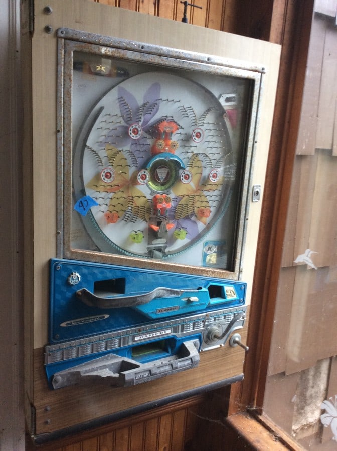 VINTAGE PACHINKO MACHINE (1 of 1)
