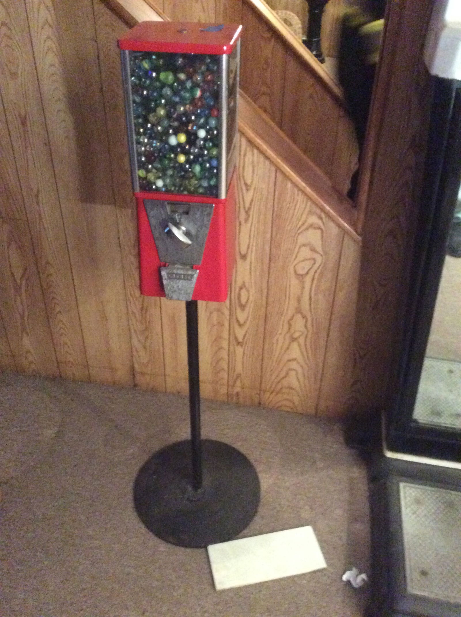 VINTAGE GUMBALL MACHINE ON STAND W/ MARBLES (1 of 1)