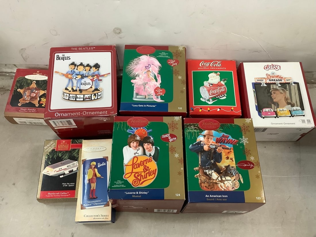 Lot of vintage Hallmark keepsake ornaments (I love Lucy, Laverne and Shirley, and more): Lot of vintage Hallmark keepsake ornaments (I love Lucy, Laverne and Shirley, and more)